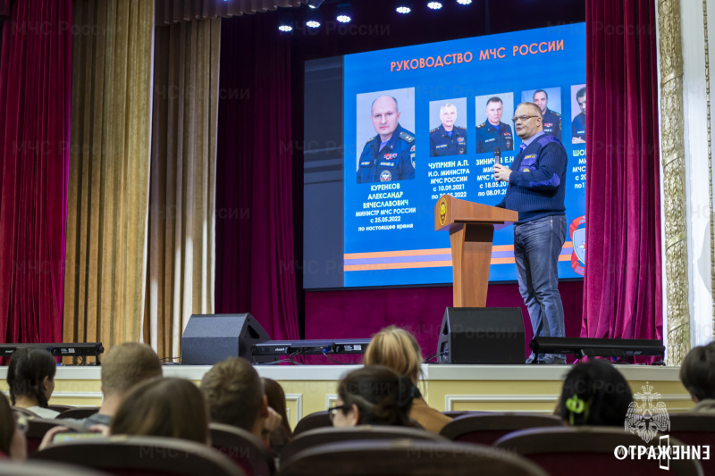 Занятия со студентами воронежских вузов, школ и детских садов по тематике гражданской обороны